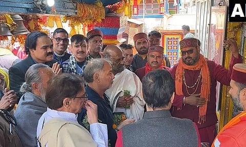 Rajinikanth worshiped at Kedarnath and Badrinath