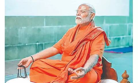 மக்களின் வரிப்பணத்தில் மோடி தியானம்... திரிணாமுல் காங்கிரஸ் கடும் கண்டனம்