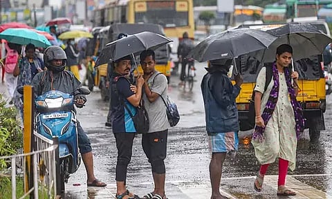 தமிழகத்தின் 14 மாவட்டங்களில் இன்று கனமழைக்கு வாய்ப்பு