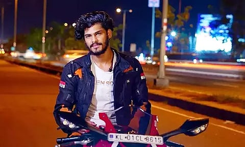 டி.டி.எப். வாசனுக்கு போலீசார் சம்மன்