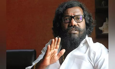 நடிகர் கருணாசிடம் இருந்து 40 துப்பாக்கி குண்டுகள் பறிமுதல்