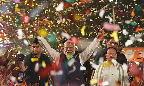 பிரதமராக இன்று பதவியேற்கிறார் மோடி