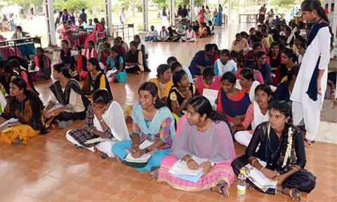 அரசு கலை, அறிவியல் கல்லூரி மாணவர் சேர்க்கை: பொதுப்பிரிவு கலந்தாய்வு நாளை தொடக்கம்