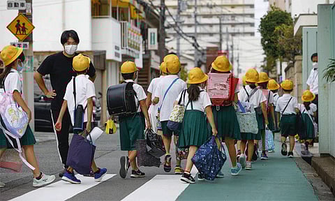 ஜப்பானில் பெப்பர் ஸ்பிரே கண்ணில் பட்டதால் 30 மாணவர்கள் ஆஸ்பத்திரியில் அனுமதி