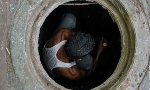 மனிதர்கள் மூலம் கழிவுநீரை அகற்றினால் 2 ஆண்டுகள் சிறை: தேசிய தூய்மைப்பணியாளர் ஆணைய தலைவர் எச்சரிக்கை