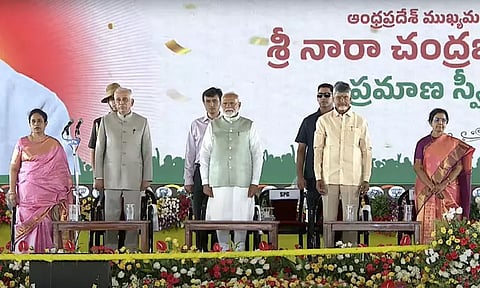 ஆந்திர முதல் மந்திரியாக சந்திரபாபு நாயுடு பதவியேற்பு
