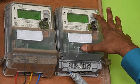 புதுச்சேரியில் மின்கட்டணம் கிடுகிடு உயர்வு: நாளை முதல் அமலுக்கு வருகிறது