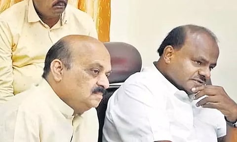 எம்.எல்.ஏ. பதவியை ராஜினாமா செய்த குமாரசாமி, பசவராஜ் பொம்மை - காரணம் என்ன?