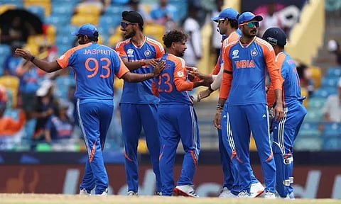 மிரட்டல் பந்துவீச்சு: ஆப்கானிஸ்தான் அணியை வீழ்த்தி இந்தியா அபார வெற்றி