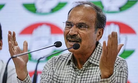 மேற்கு வங்காள காங்கிரஸ் தலைவர் திடீர் ராஜினாமா