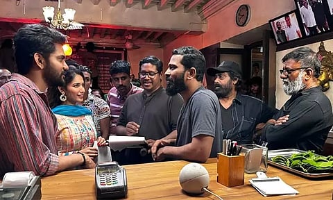 'மாஸ்க்' திரைப்படத்தின் படப்பிடிப்பு புகைப்படங்கள் இணையத்தில் வைரல்