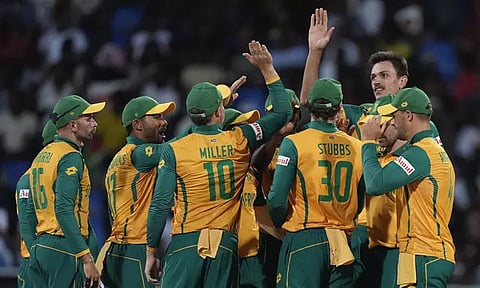 டி20 உலகக்கோப்பை: வெஸ்ட் இண்டீசை கடைசி ஓவரில் வீழ்த்தி அரையிறுதிக்கு முன்னேறிய தென் ஆப்பிரிக்கா