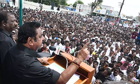 விஷ சாராய விற்பனையை முதல்-அமைச்சர் கண்டுகொள்ளவில்லை - எடப்பாடி பழனிசாமி