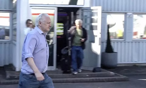 இங்கிலாந்து சிறையில் இருந்து ஜூலியன் அசாஞ்சே விடுதலை