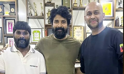 'மகாராஜா' பட இயக்குனரை சந்தித்த சிவகார்த்திகேயன்