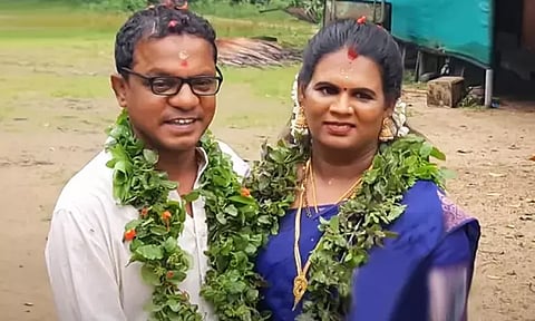 மகள்களின் விருப்பத்தை நிறைவேற்றிய நடிகர்: 16 ஆண்டுகளுக்கு பிறகு காதல் மனைவியுடன் திருமணம்