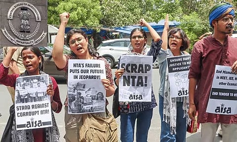 நீட் வினாத்தாள் கசிவு விவகாரம்; ஜார்க்கண்டில் பள்ளி முதல்வர், துணை முதல்வர் கைது