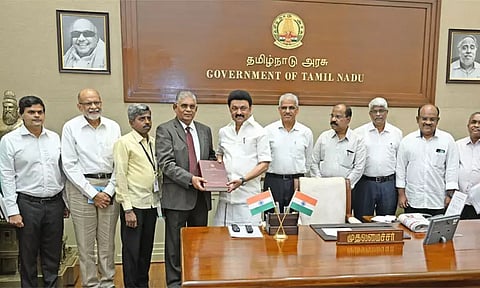 மாநில கல்வி கொள்கை: முதல்-அமைச்சர் மு.க.ஸ்டாலினிடம் 650 பக்க அறிக்கை சமர்ப்பிப்பு