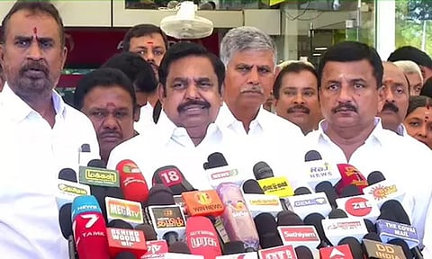 அண்ணாமலை வாயால் வடை சுடுகிறார் - எடப்பாடி பழனிசாமி விமர்சனம்