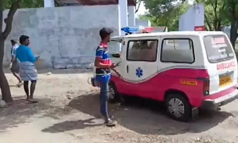 சிவகாசி அருகே பட்டாசு ஆலையில் வெடிவிபத்து : 2 பேர் பலி