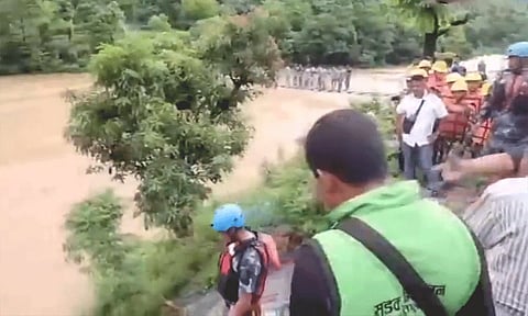 நேபாளம் நிலச்சரிவு - 7 இந்திய சுற்றுலாப் பயணிகள் உயிரிழப்பு