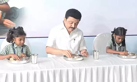 அரசு உதவிபெறும் பள்ளிகளிலும் காலை உணவு திட்டம்: முதல்-அமைச்சர் மு.க.ஸ்டாலின் தொடங்கி வைத்தார்