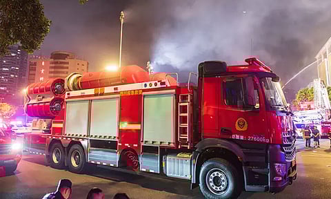 சீனா: வணிக வளாக தீ விபத்தில் பலியானோர் எண்ணிக்கை 16 ஆக உயர்வு