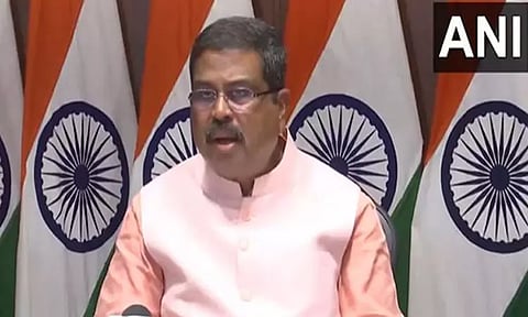 'முறைகேடுகள் இன்றி தேர்வுகளை நடத்துவதில் அரசு உறுதியாக உள்ளது' - மத்திய கல்வி மந்திரி