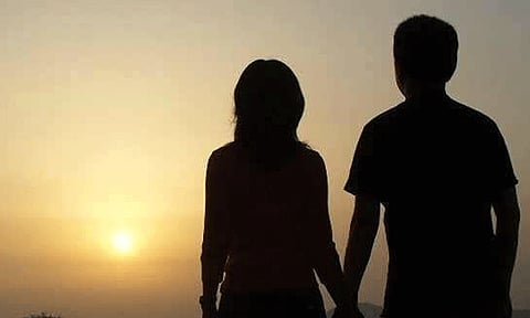 பெற்றோர் சம்மதத்துடன் திருமணம் செய்ய முடிவு: கிளம்பிய எதிர்ப்பு... காதல் ஜோடி எடுத்த விபரீத முடிவு