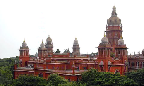 தூத்துக்குடி துப்பாக்கி சூடு சம்பவத்தை ஜீரணிக்க முடியாது - சென்னை ஐகோர்ட்டு கண்டனம்