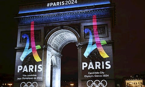 பாரீஸ் ஒலிம்பிக்: வீராங்கனைகளை விமர்சித்த வர்ணனையாளர் அதிரடி நீக்கம்