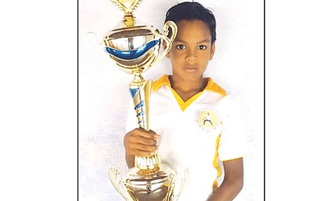 ஈட்டி தலையில் பாய்ந்ததில் மூளைச்சாவு அடைந்த சிறுவன் உயிரிழப்பு