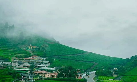 நிலச்சரிவு எதிரொலி: மலைக்கிராமங்களை கண்காணிக்க தமிழக அரசு உத்தரவு