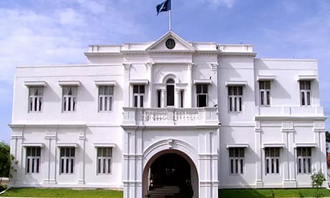 தமிழகத்தில் ஐ.பி.எஸ் அதிகாரிகள் பணியிட மாற்றம்