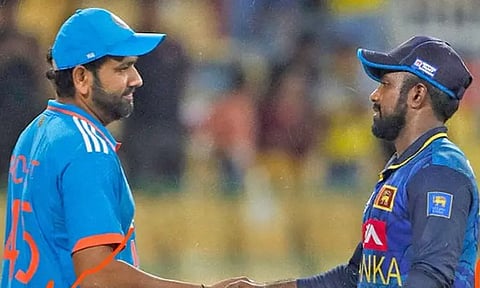 2-வது ஒருநாள் போட்டி: இந்தியாவுக்கு எதிராக டாஸ் வென்ற இலங்கை பேட்டிங் தேர்வு