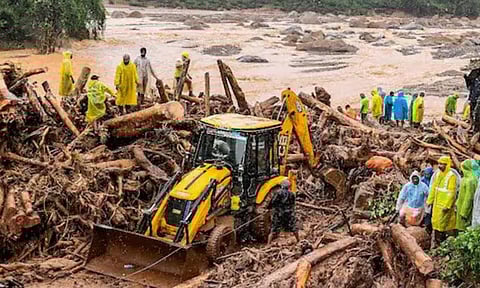 வயநாடு நிலச்சரிவு: 408 ஆக உயர்ந்த பலி எண்ணிக்கை: தொடரும் மீட்புப்பணி