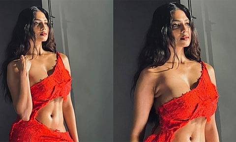 தங்கலான் புரமோஷன் நிகழ்ச்சிகளுக்கு சிவப்பு நிற ஆடையில் வரும் மாளவிகா மோகனன்...காரணம் என்ன தெரியுமா?