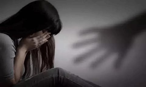 சிகிச்சைக்கு வந்த 2 பெண்களை பாலியல் பலாத்காரம் செய்த டாக்டர் கைது