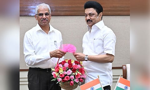 முதல்-அமைச்சர் மு.க.ஸ்டாலினை சந்தித்து வாழ்த்து பெற்றார் சிவ்தாஸ் மீனா