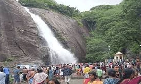 வனத்துறை கட்டுப்பாட்டில் பழைய குற்றாலம்?