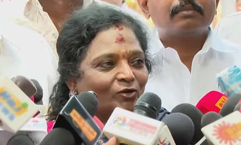 எடப்பாடி பழனிசாமி மீது அண்ணாமலை விமர்சனம்: தலைவர்களுக்கு உரிய மரியாதை கொடுக்க வேண்டும் - தமிழிசை