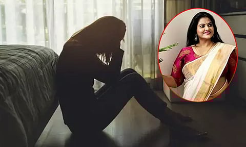 கழிவறைக்கு வெளியே கட்டி அணைத்து முத்தம்... பிரபல நடிகர்கள் மீது புதிதாக நடிகை குற்றச்சாட்டு