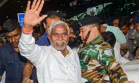 'ஜார்க்கண்ட் மாநில நலனுக்காக பா.ஜ.க.வில் இணைய முடிவெடுத்துள்ளேன்' - சம்பாய் சோரன்