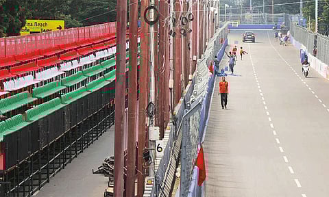 சென்னையில் பார்முலா 4 கார் பந்தயம் தொடங்குவதில் தாமதம்