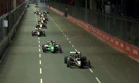 சென்னையில் பார்முலா 4 கார் பந்தயம்: பயிற்சி போட்டிகள் தொடக்கம்