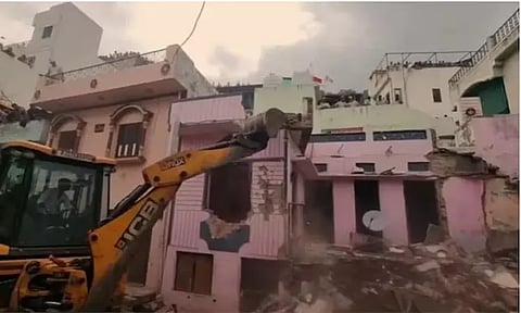 புல்டோசர் நடவடிக்கை: சுப்ரீம் கோர்ட்டு சரமாரி கேள்வி