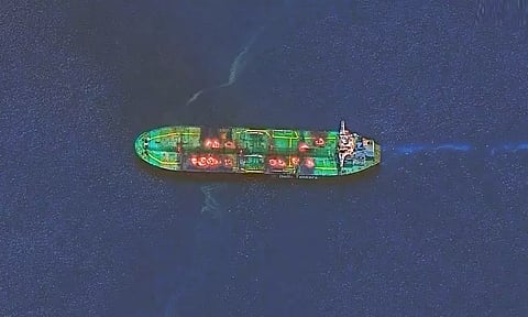 செங்கடலில் சரக்கு கப்பல்களை குறிவைத்து ஹவுதி கிளர்ச்சியாளர்கள் தாக்குதல்