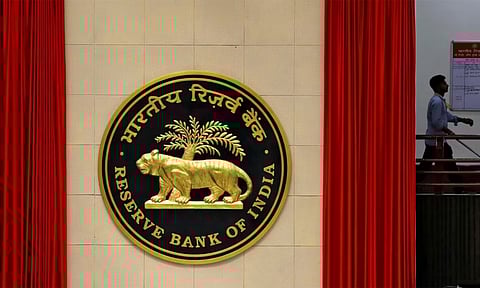 பொதுமக்களிடையே உள்ள ரூ.2,000 நோட்டுகள் எவ்வளவு ? ரிசர்வ் வங்கி தகவல்