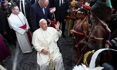 பப்புவா நியூ கினியாவில் போப் ஆண்டவர் சுற்றுப்பயணம் - மோதலை கைவிட பழங்குடியினருக்கு வேண்டுகோள்