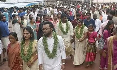 ஒரே நாளில் 356 திருமணங்கள்.. குருவாயூர் கோயில் வரலாற்றில் புதிய உச்சம்